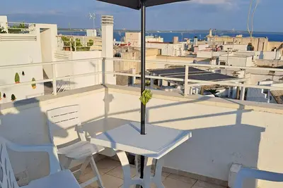 Image de Five terraces - period house with sea view