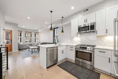 Image de New high-end 3 bedroom near beach with parking