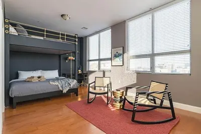 Image de Unique | Chinatown | Bunkbeds | Hosted By StayRafa