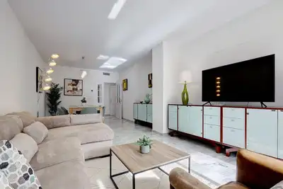 Image de Sonnige Ferienwohnung in Cabopino Hafen Nahe am Strand, Golfplatz und Geschäfte