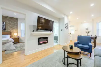 Image de Queen Beds, Ev Charging, Near Train: Luxury Stay