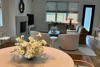 Image de Brookside beauty with king suite