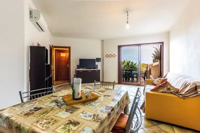 Image de Maison de vacances 'Casa La Palma Vista Mare' avec vue sur la mer, Wi-Fi et climatisation