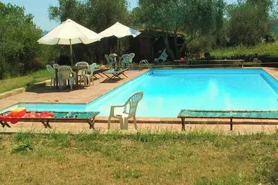 Image de Appartement 'Casa Gialla A Murlo' avec piscine partagée, Wi-Fi et climatisation