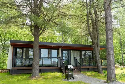 Image de Algonquin's Edge Resort | Waterview 2