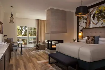 Image de 1-Bedroom Suite at a 4⭐️ Hotel