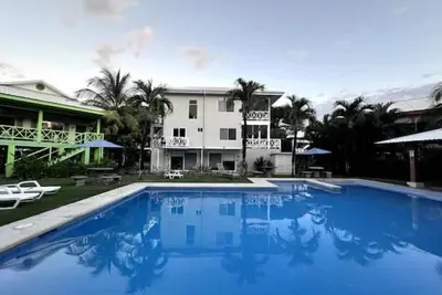 Image de Hermosa Beach New Bungalow