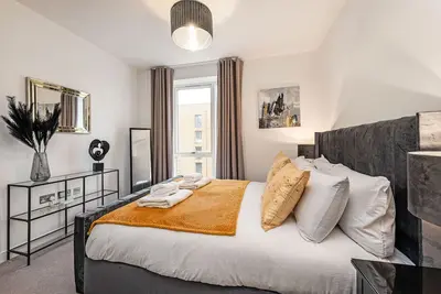 Image de Lavish on Sphinx - Pet friendly apartment; only a 5 mins walk from the station!