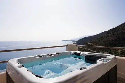 Image de Blue Horizon - Moonstone Suite with Hot Tub