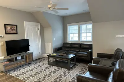 Image de 4th St Market 1 - Walk to Town Apartment in Highlands Nc