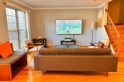 Image de Peaceful Escape: 3-Bedroom with 2. 5 Bathroom