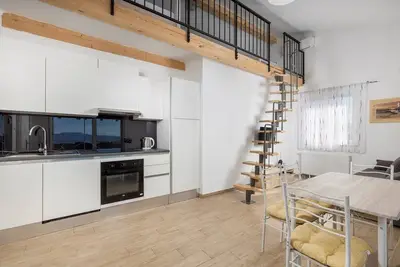 Image de Beautiful Apartment in Villa Vuka in Omišalj