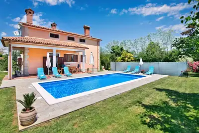 Image de Home away from home. Summer memories await at Villa Ornela.