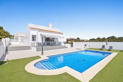 Image de Superbe Villa Ă El Faro! 400 m de la plage