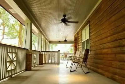 Image de Charming Country Cabin with Self Check In