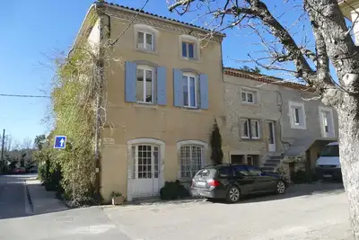 Image de Grande Maison de Village Provençale Avec Terrasses, Jardin Intimiste