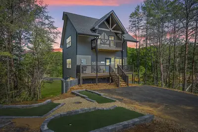 Image de Indoor pool-Hot Tub-Putt putt-Close to Dollywood-New Cabin
