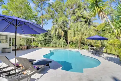 Image de Tropical Paradise in Jupiter Farms with Heated Pool and bocce court, sleeps 7