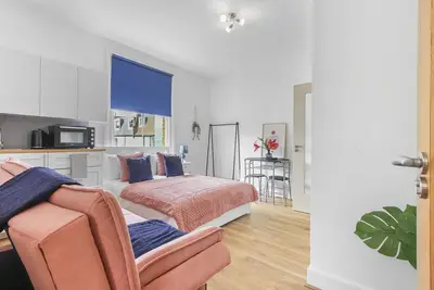 Image de Our studio is a home away from home! In the heart of Hammersmith and Fulham.