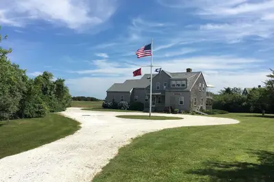 Image de Spacious, Private and Fully-Equipped Home with Miacomet Golf Course Views