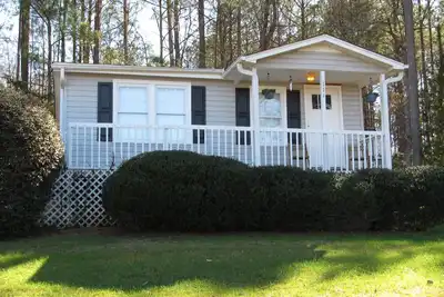 Image de Green Pond Landing Cozy Cottage. Boat parking, Pet Permitted