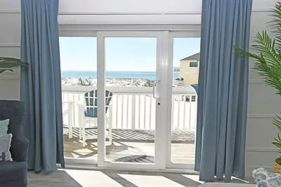 Image de Your Perfect Beach Getaway With Private Beach Access Pet Friendly