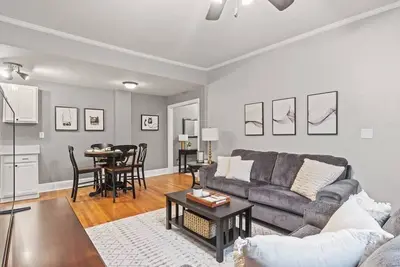Image de Updated Historic 2br • Walk to Glenwood South &Fletcher Park