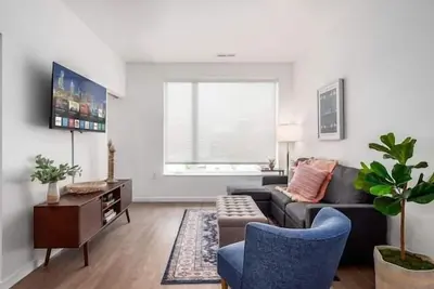 Image de Pretty Pink & Gray 1br Suite in Heart of Columbus