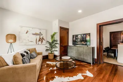 Image de Urban Bohemian Chic - Heart of Columbus!