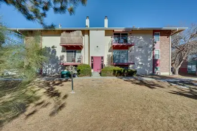 Image de Cozy Westminster Condo: 14 Mi to Downtown Denver!