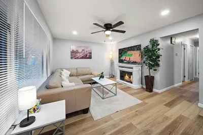 Image de Spacious 4 Bed Room Haven in Clawson Near Bham