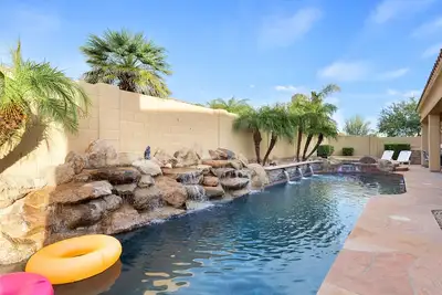 Image de 3 Palms Oasis Exclusive Spacious Retreat With Private Pool & Spa