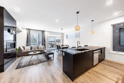 Image de Magnifique maison  à 3mn de marche du Lac Champlain 4 ch idéal pour les familles