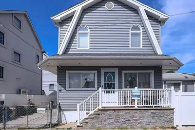 Luxurious House For Your Stay