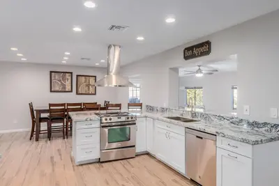 Moon Mountain Vista by Velo