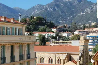 Image de Lumineux 3 pièces Avec Garage idéalement situé