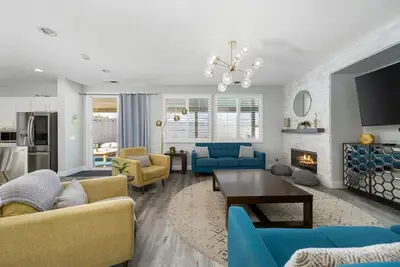 Image de El Dorado of the Desert - Pool homee Close to Festivals