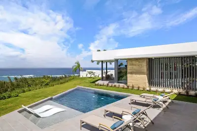 Image de Award-Winning Villa | Heated Infinity Pool, Ocean Views, & Luxury Amenities