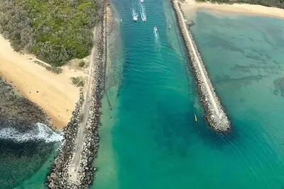 Image de Point Cartwright Penthouse - Ocean\/River Views!