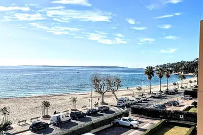 Image de Grand 2 pièces face mer