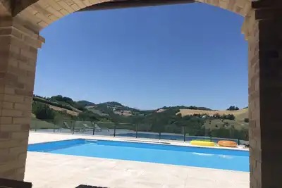 Image de Restored rural country house with beautiful views, sleeping up to 10 people