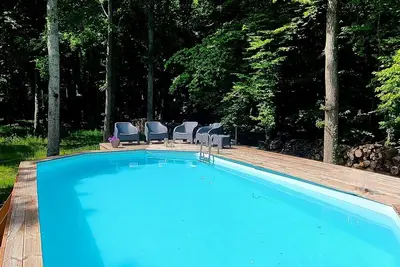 Image de Nalan Godvicien, piscine chauffée, spa, vue forêt, 14 pers
