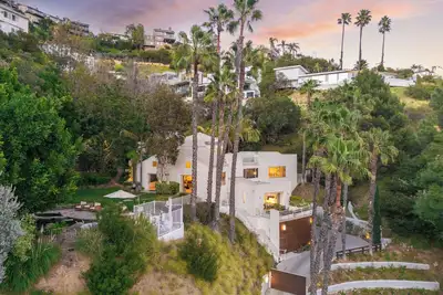 Image de Rising Glen  - Your Dream Home in The Heart of The Iconic Hollywood Hills!