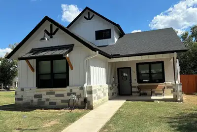 Image de Best Little Farmhouse in Bastrop