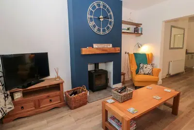 Image de Myrtle Cottage, pet friendly, character holiday cottage in Amble