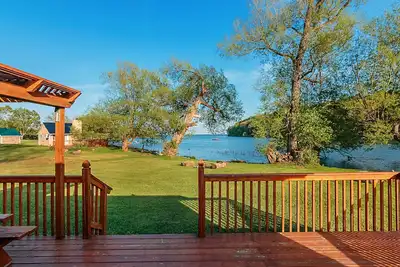 Image de Newly Renovated, Waterfront Cottages located in Prince Edward County