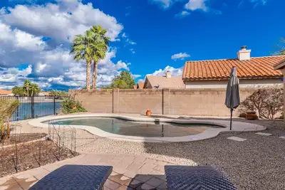 Image de Lakeside & Pool Near All The Fun