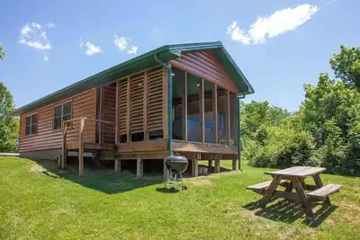 Image de 1 Br Hot Tub Cabin- Closest Cabins to Garden of the Gods-Shawnee National Forest