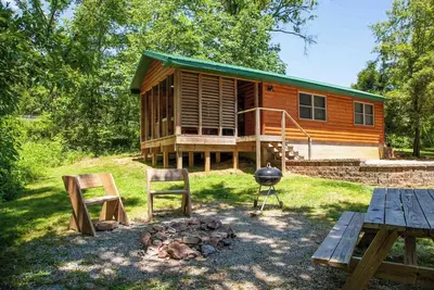 Image de 1 Br Hot Tub Cabin- Closest Cabins to Garden of the Gods-Shawnee National Forest
