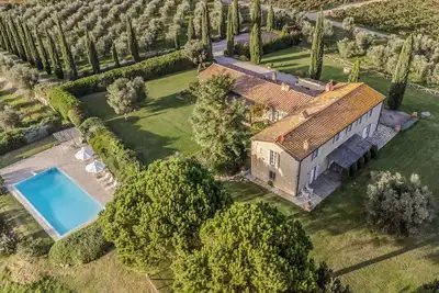 Image de Villa à Magliano In Toscana avec 8 chambres à coucher, 17 couchages